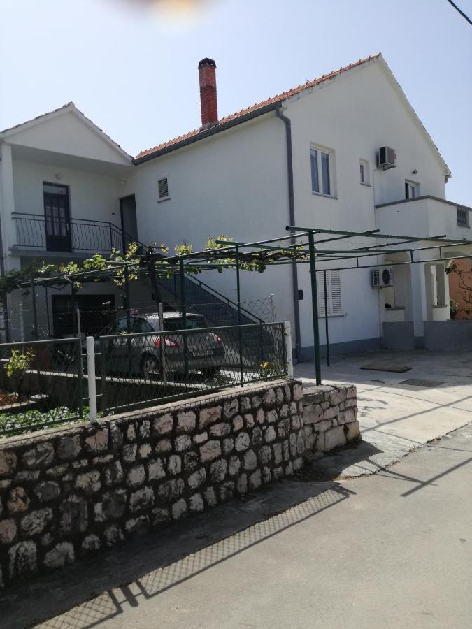 Apartmani Lukacic Biograd Na Moru Exterior photo